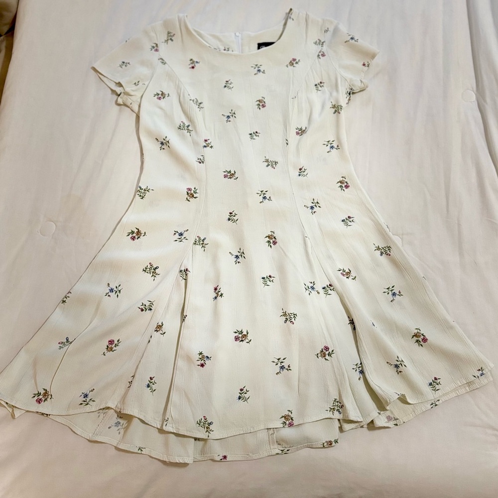 Floral Cream Mini Dress - Vintage 90’s